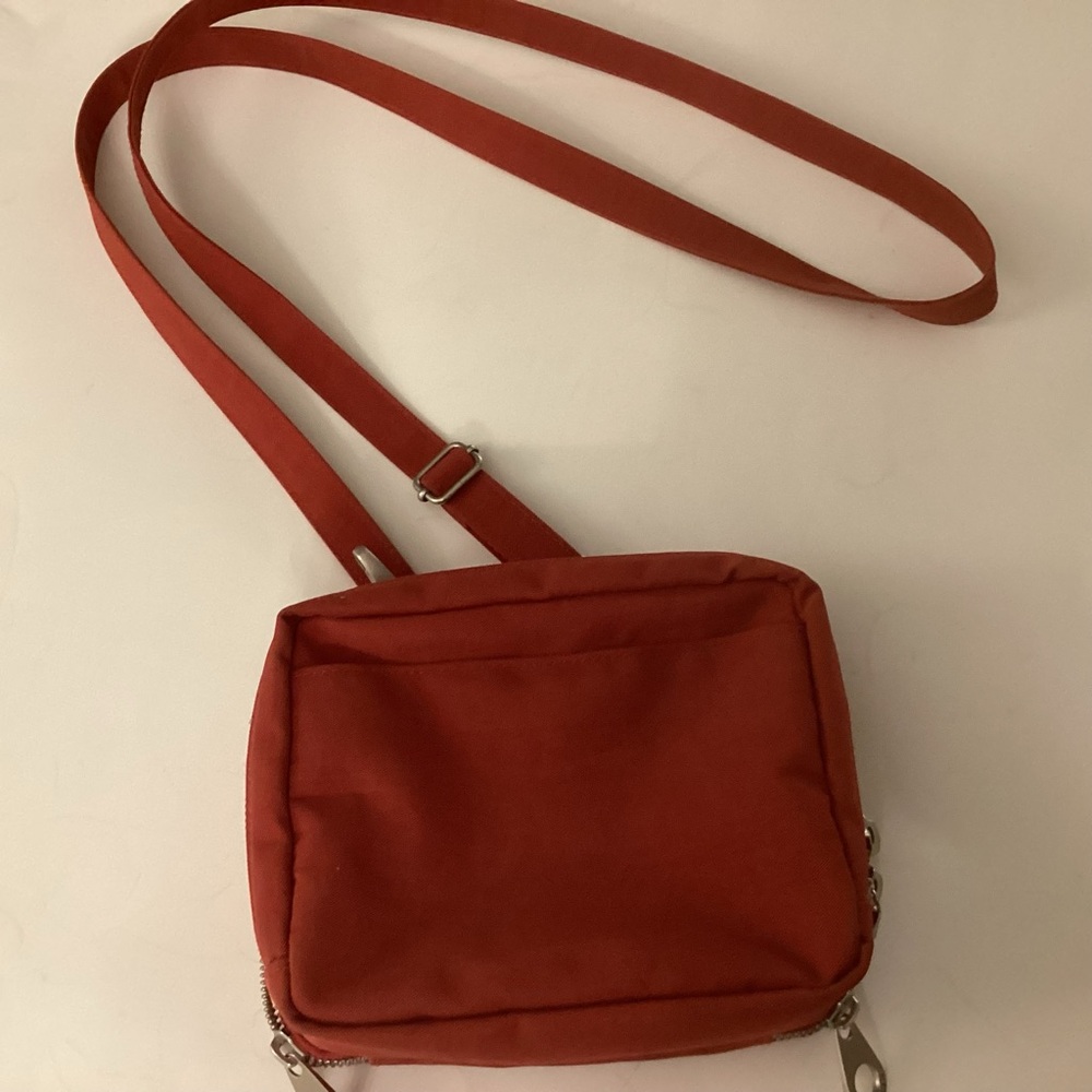 Baggallini Crossbody Bag Red with Orange interior. - Picture 3 of 5
